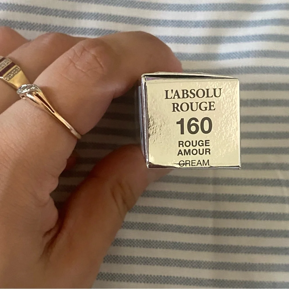 BNIB LANCÔME ROUGE CHIC L'ABSOLU ROUGE LIPSTICK